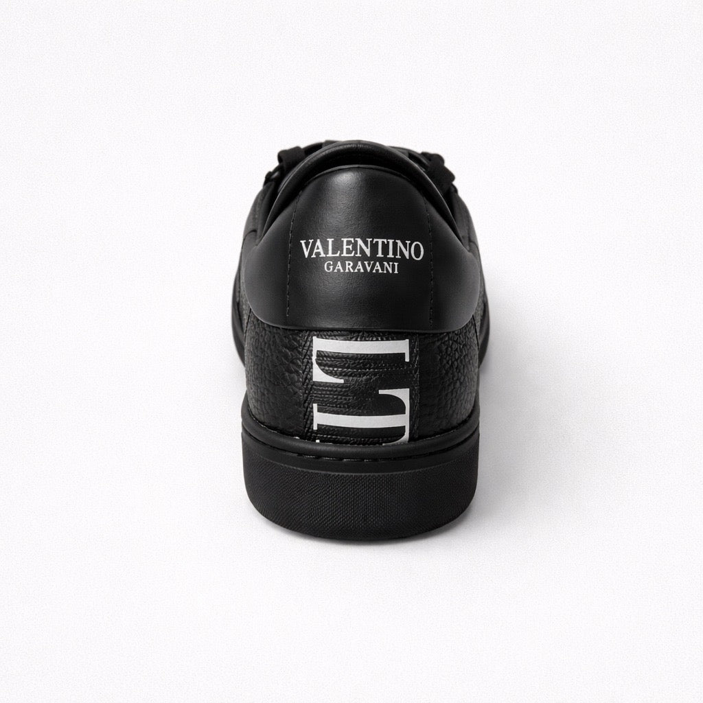 Valentino Garavani VL7N Sneakers With Bands